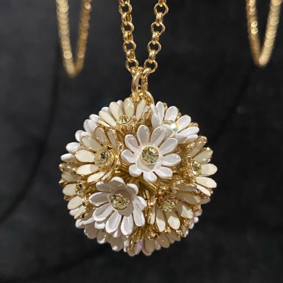 NWOT Kate Spade Love Me, Love Me Not necklace RARE - Picture 2 of 4